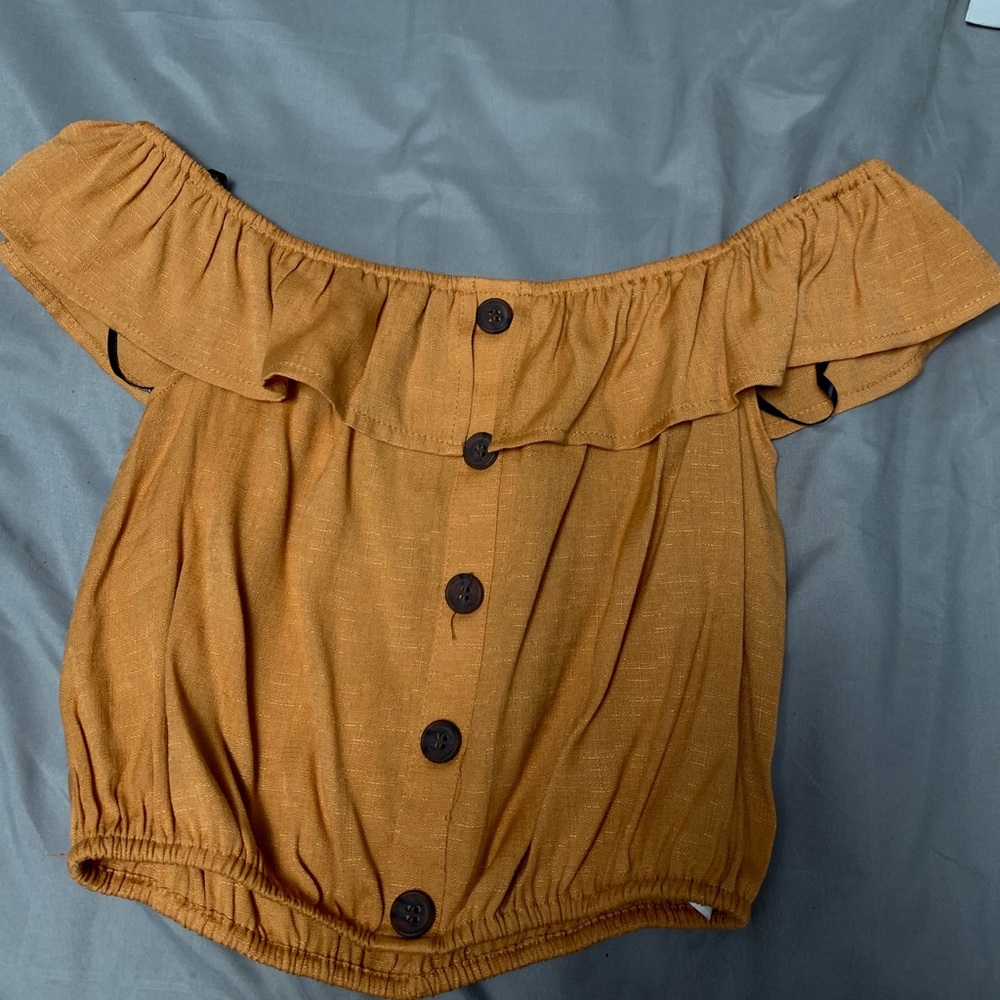 small crop top